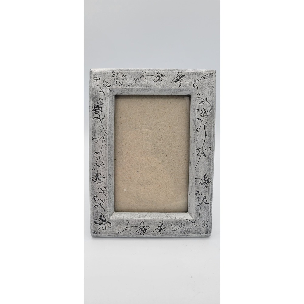 Silver textured picture frame, fits 4x6 Photo Free Standing Floral Etched Design